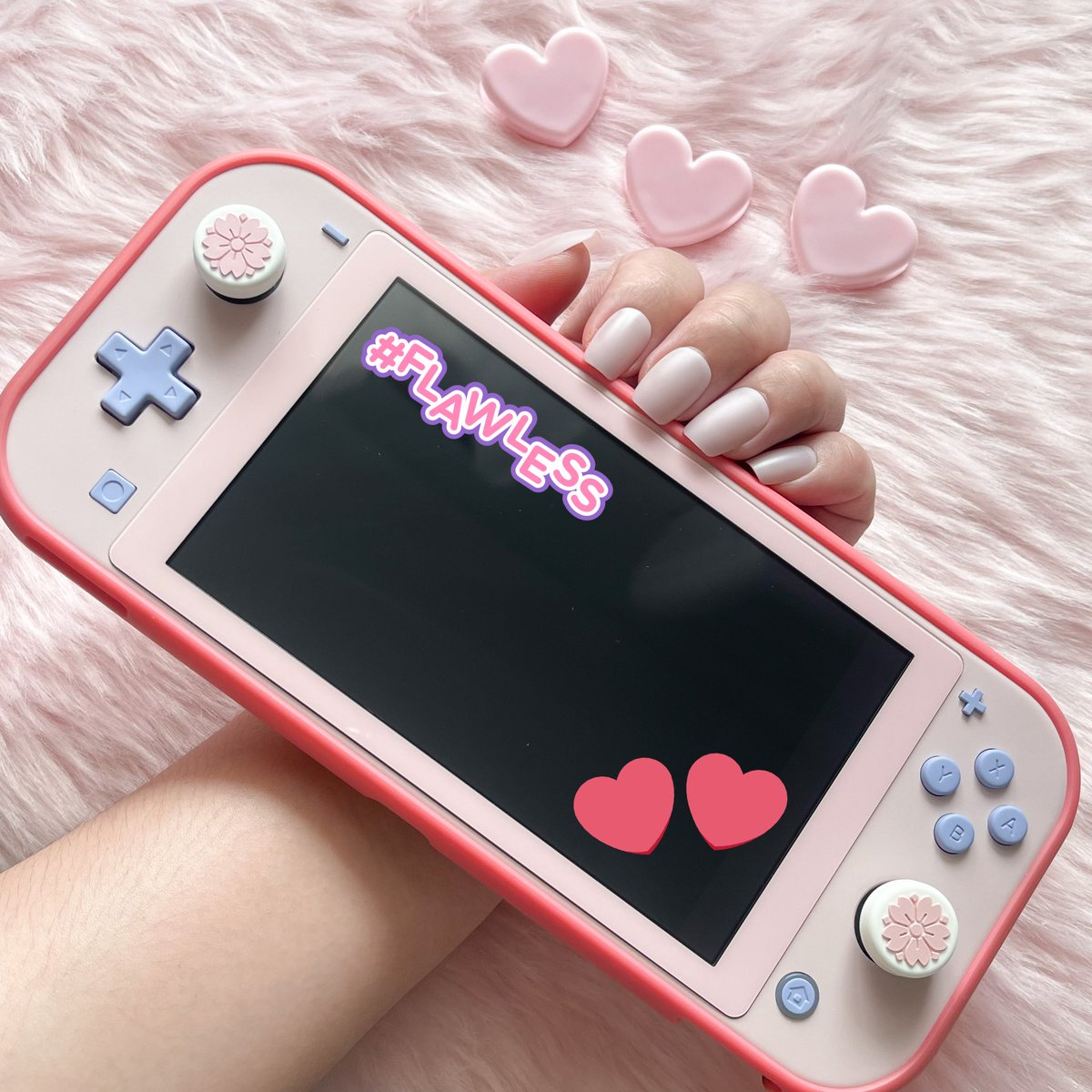 Lildonutsss's tweet photo. Super duper happy with my new switch color now 💖💖💖 https://t.co/TZV1RckEmM