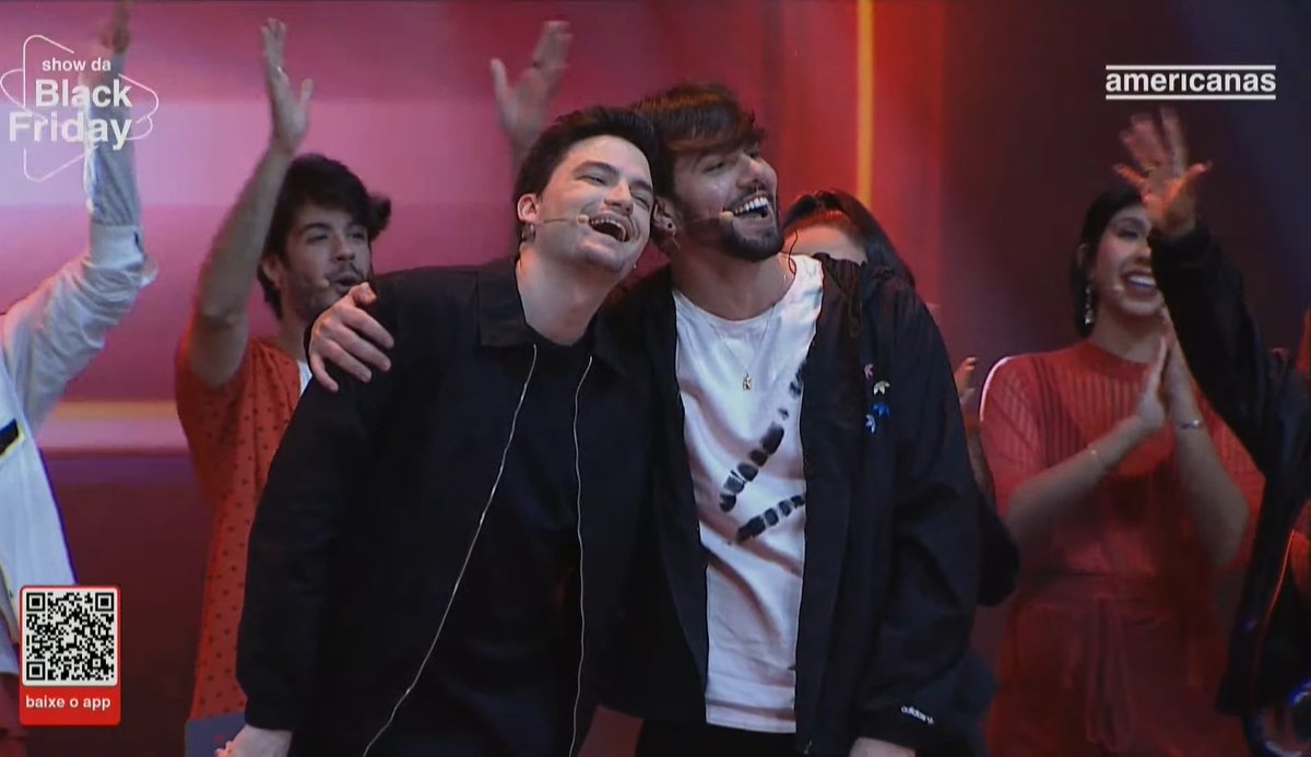 paodequeijoneto's tweet photo. T3ddy e Felipe Neto
É isto, esse é o tweet! 

#ShowDaBlackFriday https://t.co/mGkz7qqWst