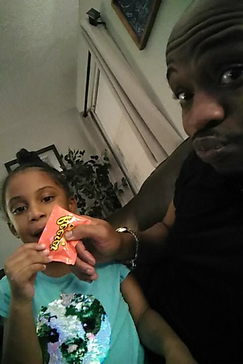 DrGQ's tweet photo. Y'all thought I was playing 😂😂 #BeforeDinner #ImDatUncle https://t.co/BMGmykmN7g