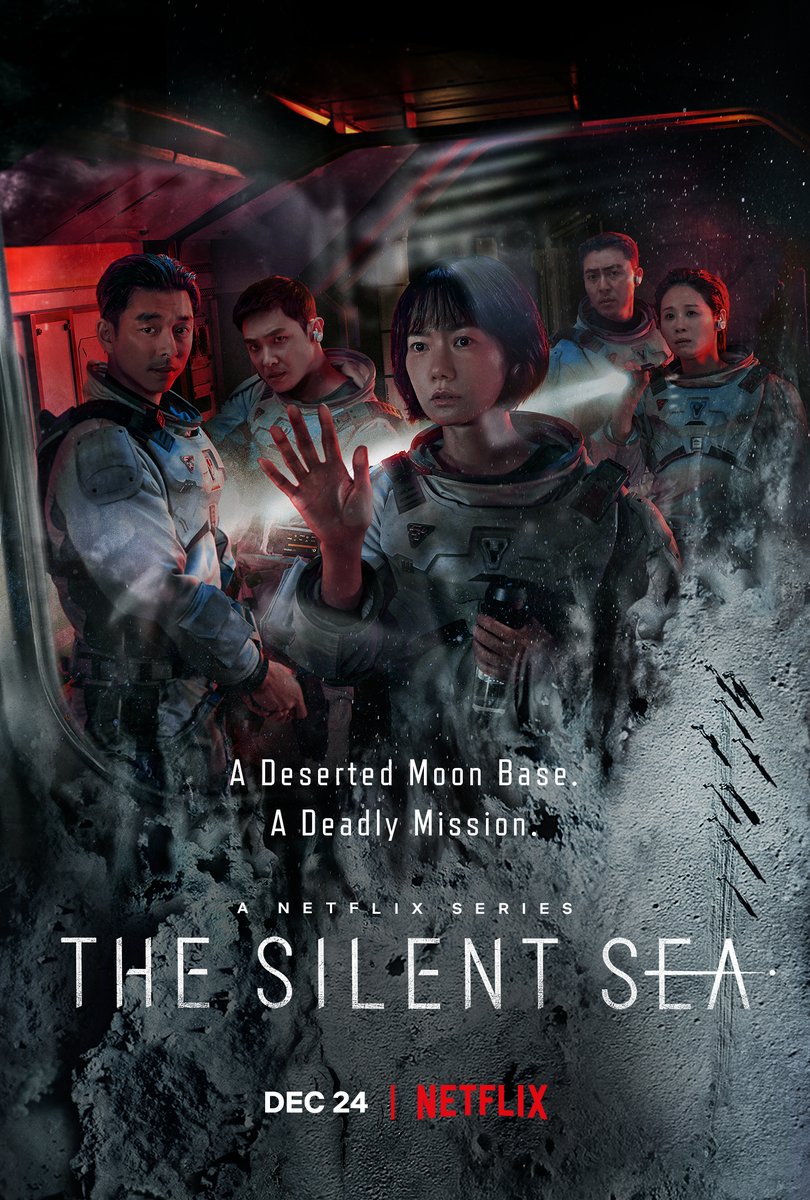 Netflix Series #TheSilentSea starring #GongYoo #BaeDoona #LeeJoon #JungSoonWon and #KimSunYoung releases new poster 🌑

The series will be available on December 24.