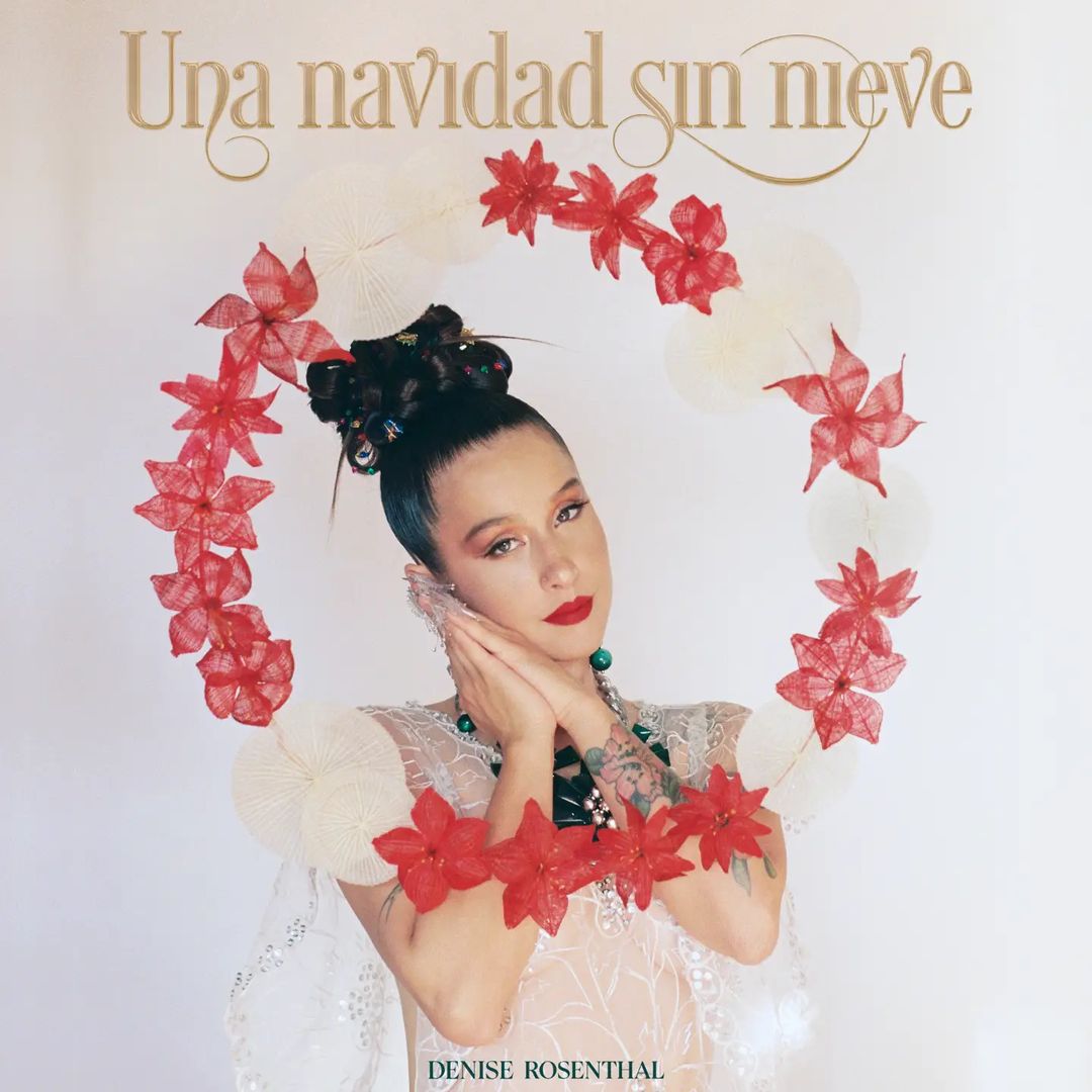 Caarloooss's tweet photo. 🛐| La reina nos entregó el mejor regalo de navidad su voz ⛄❄💖 @NissRosenthal te amo 💖
https://t.co/z6O0RuURxC https://t.co/5Lzho6ob0P