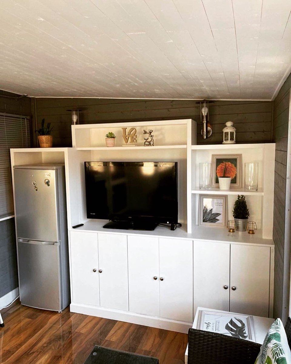 christineivypi1's tweet image. I am so proud of my hubby’s projects. 
✅ #ceilinginstallation
✅ #flooring 
✅ #bespokecabinets 

Next project- we will start converting van to camper’s van then hopefully create our own vlog on how we create/build/convert.

#buildwhatsnext #houseprojects