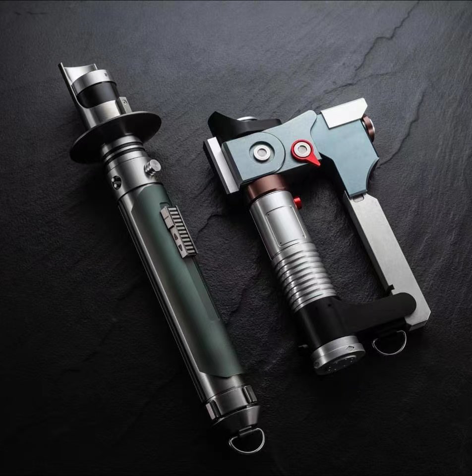 K4vmjCEZd43dRtn's tweet photo. エズラ・ブリッジャー　の　#ライトセーバー　UW製 
#lightsaber #starwars
#ultimateworks https://t.co/QhQPriSgSG
