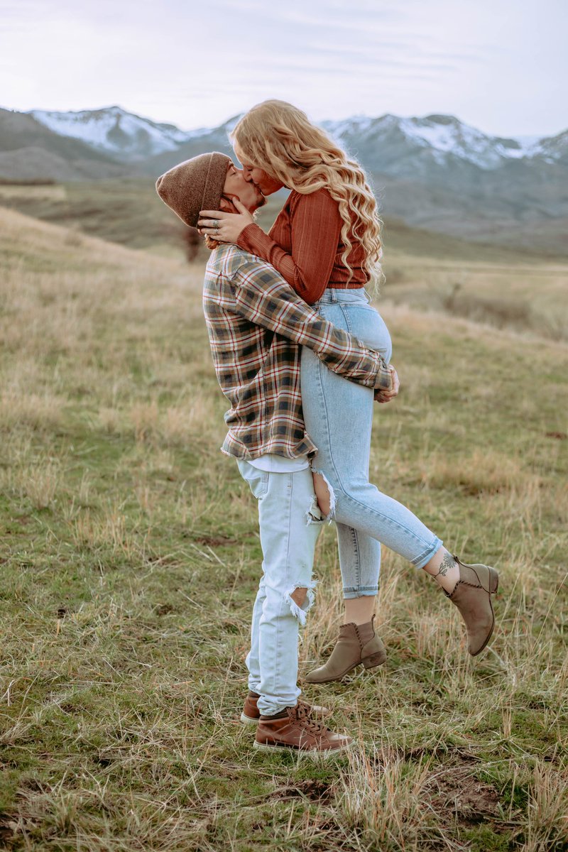 breckleigh's tweet photo. happy thanksgiving; thankful today &amp; everyday for my bestfriend &amp; the life we get to live together everyday. 🧡 https://t.co/JCKrldQcjF