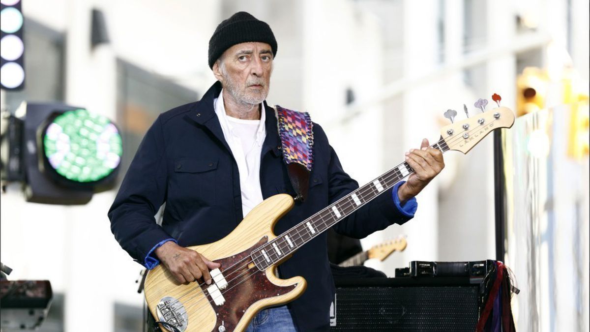 Happy 76 birthday to the incredible Fleetwood Mac bassist John McVie 