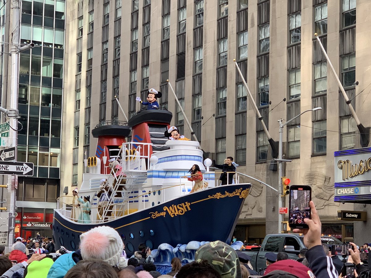 IAmBDelaney's tweet photo. @thetimtracker got to see the #DisneyWish float up close and personal at the #MacysThanksgivingParade https://t.co/ylGL1325PA