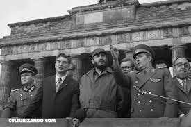 cubacolabora's tweet photo. Gracias a #Fidel, #Cuba posee el único ejército del mundo capaz de salvar vidas en los más oscuros rincones del mundo

#FidelPorSiempre #CubaVive #HéroesDeLaSalud #CubaPorLaVida

@cubacooperaven @cubacolabora @Besnoymp_26 @unidad_central @JulitoVenCub @PardoRegla @japortalmiranda https://t.co/rWiU9H2zIx