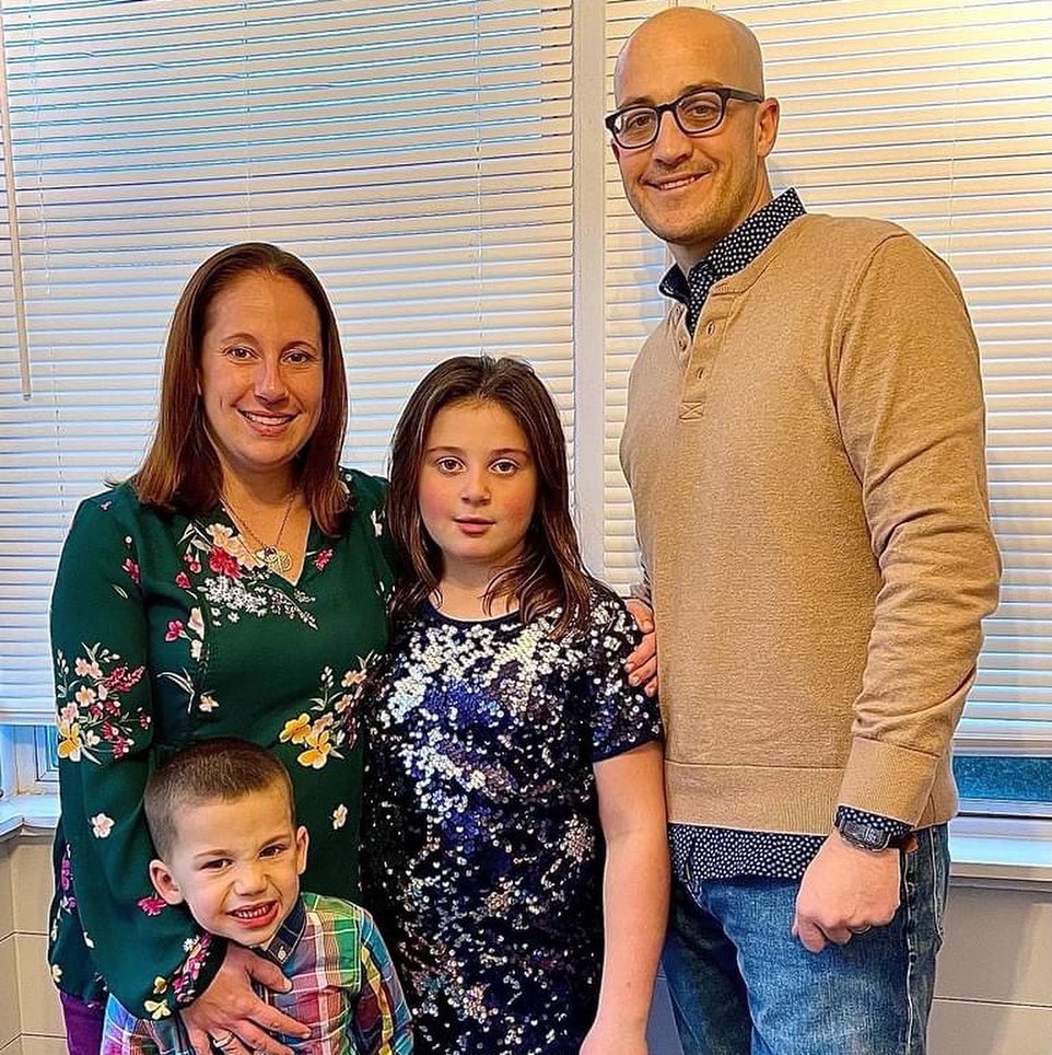 AsstSupBlmfld's tweet image. Happy Thanksgiving from my family to all of yours… #MissMolly #LittleDom