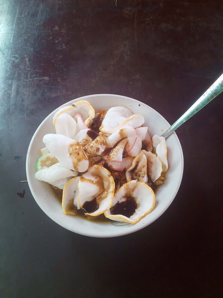 Aldimulyawan4's tweet photo. Bubur ayam//// https://t.co/IOPVvEUdts