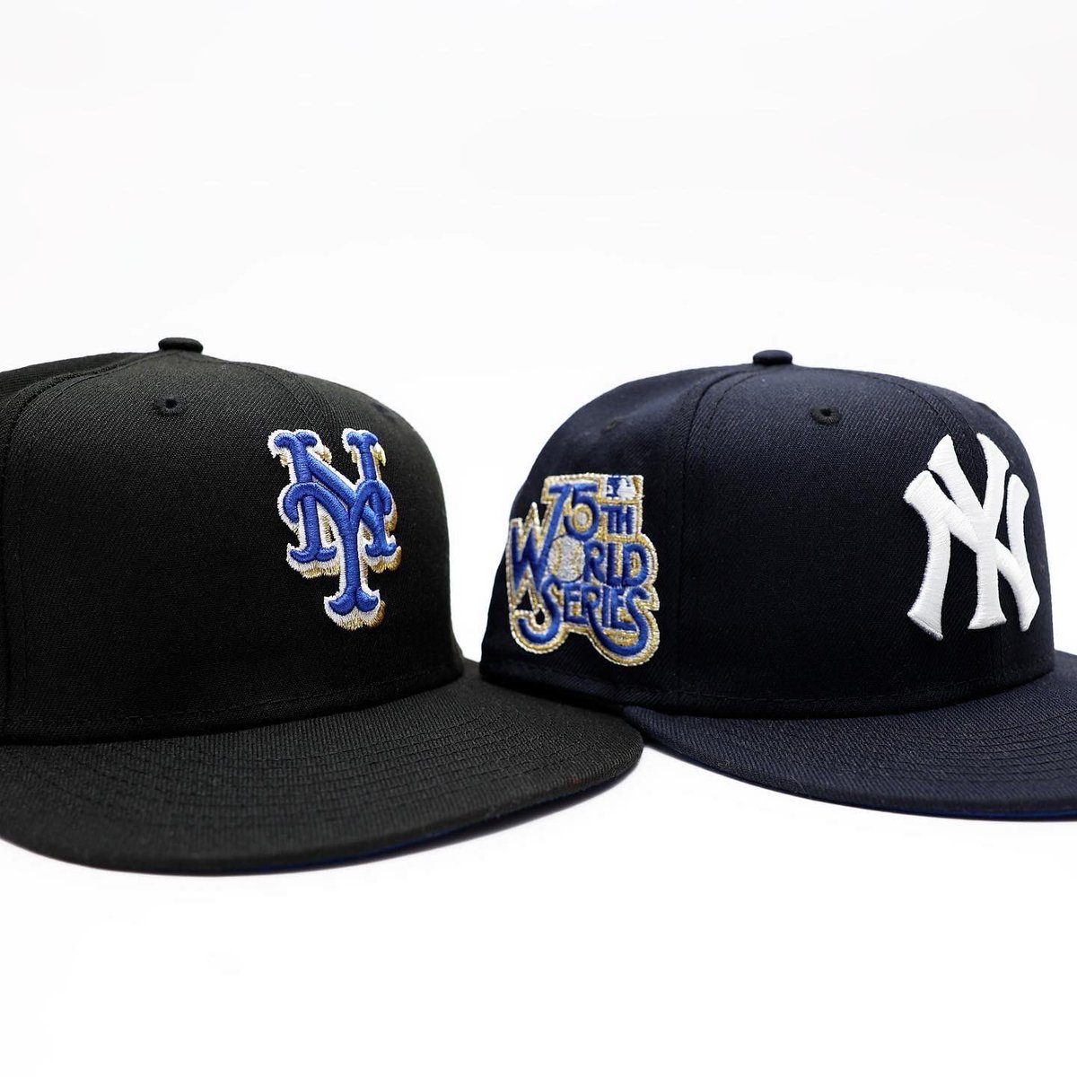 Nohble's tweet photo. New Era “The City is Mine” pack (Nohble Blue 🔵 UV)

Releasing tomorrow 12 pm exclusively at Nohble! 🔵

Designed by  @walklikeus  @normansito_ @ciscooo__ 

Shop https://t.co/RrCQkuFSt9 https://t.co/7YC7wVoRxh