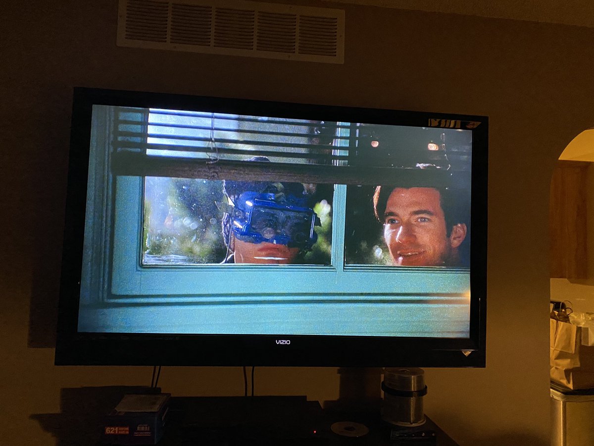 calamers's tweet photo. @DylanMcDermott @RobertDowneyJr #HomefortheHolidays https://t.co/c3eUr78InF