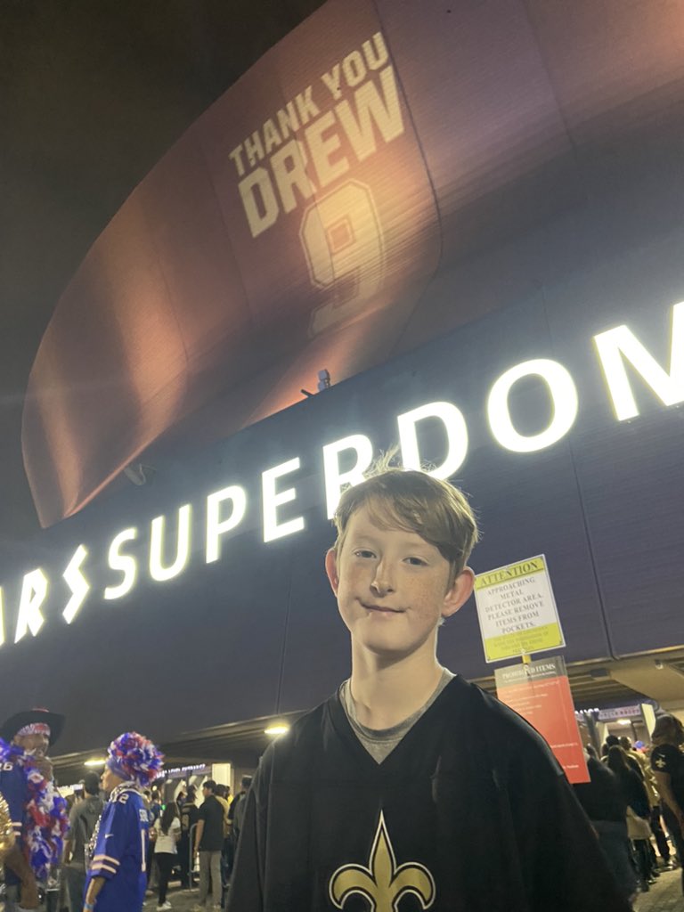 wryadams's tweet photo. 1st Saints Game #SaintsGameday https://t.co/TRZcskI8Jd