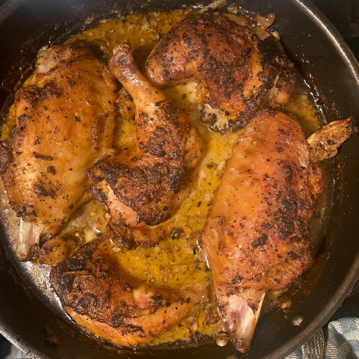 TheHonestCook__'s tweet photo. Happy Thanksgiving 🍁🦃🍽 https://t.co/7aTehGd1qj