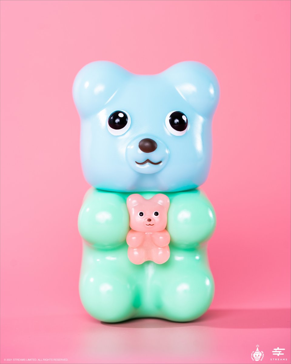 streamsart's tweet photo. Hugger &amp; Gummy Fuku Bear 🍬 Milky Pastel 限定カラー

香港アーティストチームDCITMデザイン
STREAMSプロデュース

世界限定40体
材質:ビニール
高さ:約12cm
#streams #streamsart #arttoy #designertoys #vinyl #sofubi #ソフビ #sofvi  #exhibition #art #artist #dcitm #fuku #gummybear #popart https://t.co/956d2KWsko