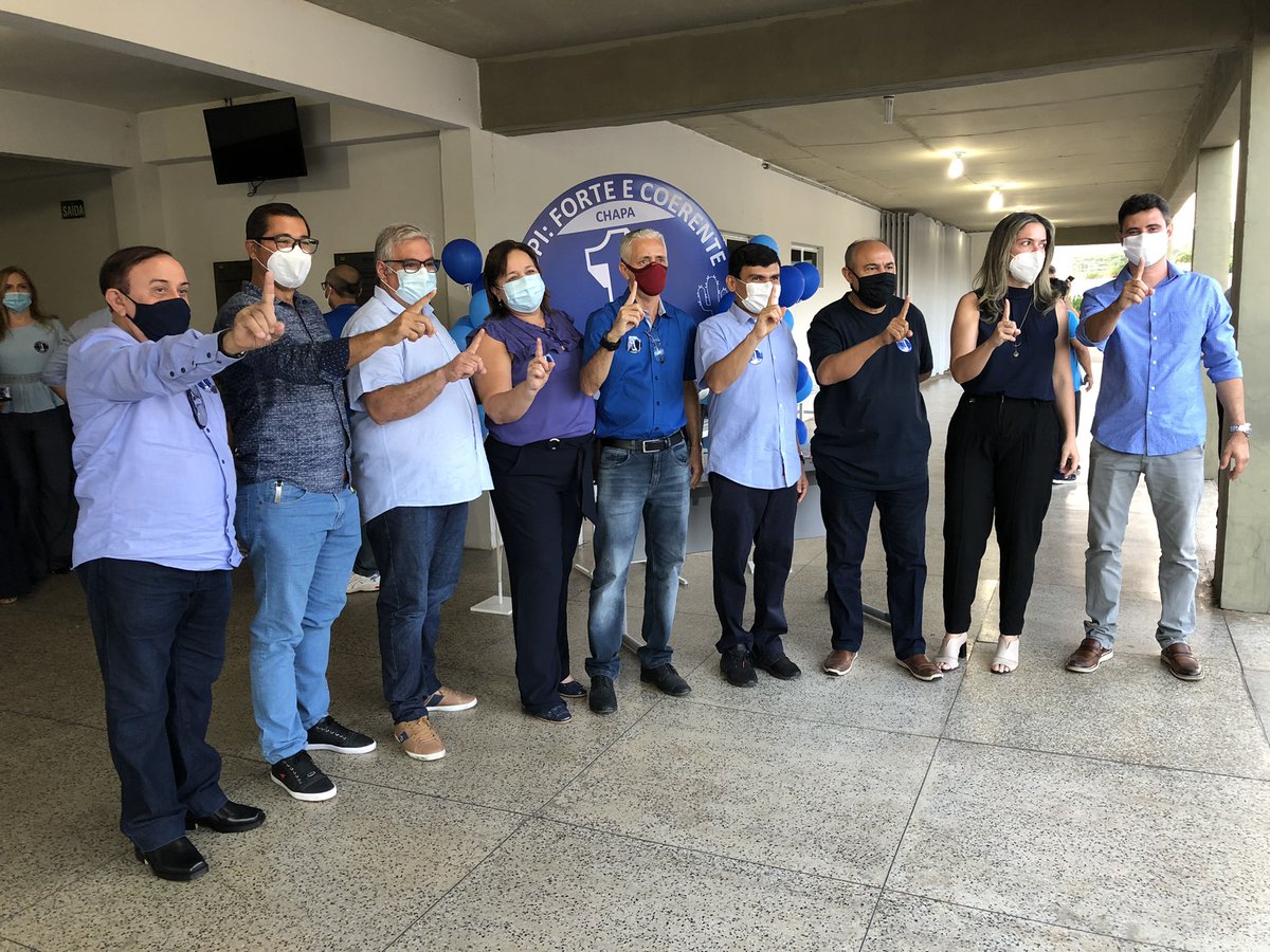 evandroalberto's tweet photo. Aqui comecei minha trajetória docente, me inspirando, me motivando a buscar melhorias pra #NossaUespi https://t.co/0kVhFUdzky