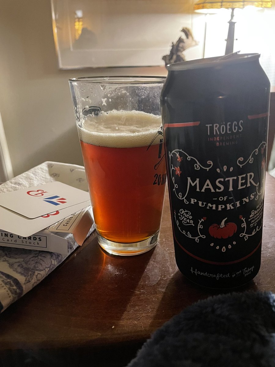 beer4strgclimat's tweet photo. Thanksgiving night means cards & Master of Pumpkins… @TroegsBeer
Lots o clove this year! #beer #craftbeer #beerforstrangeclimates #cerveja #cervesa #cerveza #pumpkins #thanksgiving #thanksgivingbeer https://t.co/tcei2i7bFX