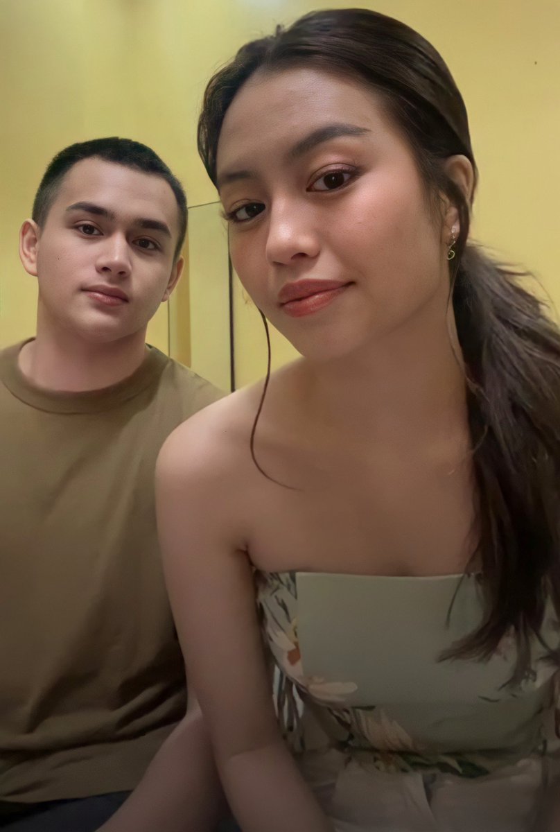 ughslay_'s tweet photo. normalize maulol sa dalawang to! 🤩 https://t.co/GgMJfUlCGH