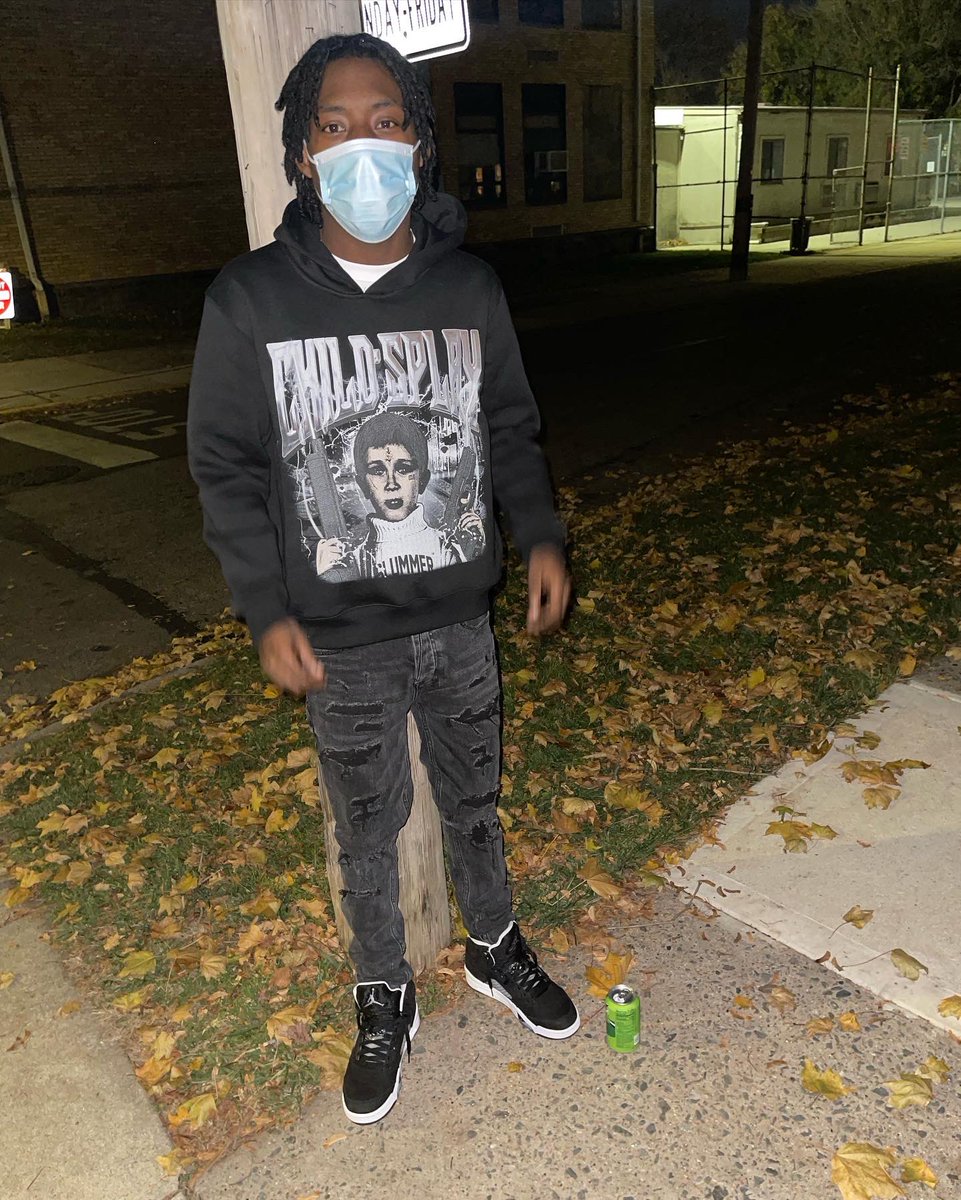 wpmir58's tweet image. Being alone is starting to be a good habit #LLTY❤️🕊