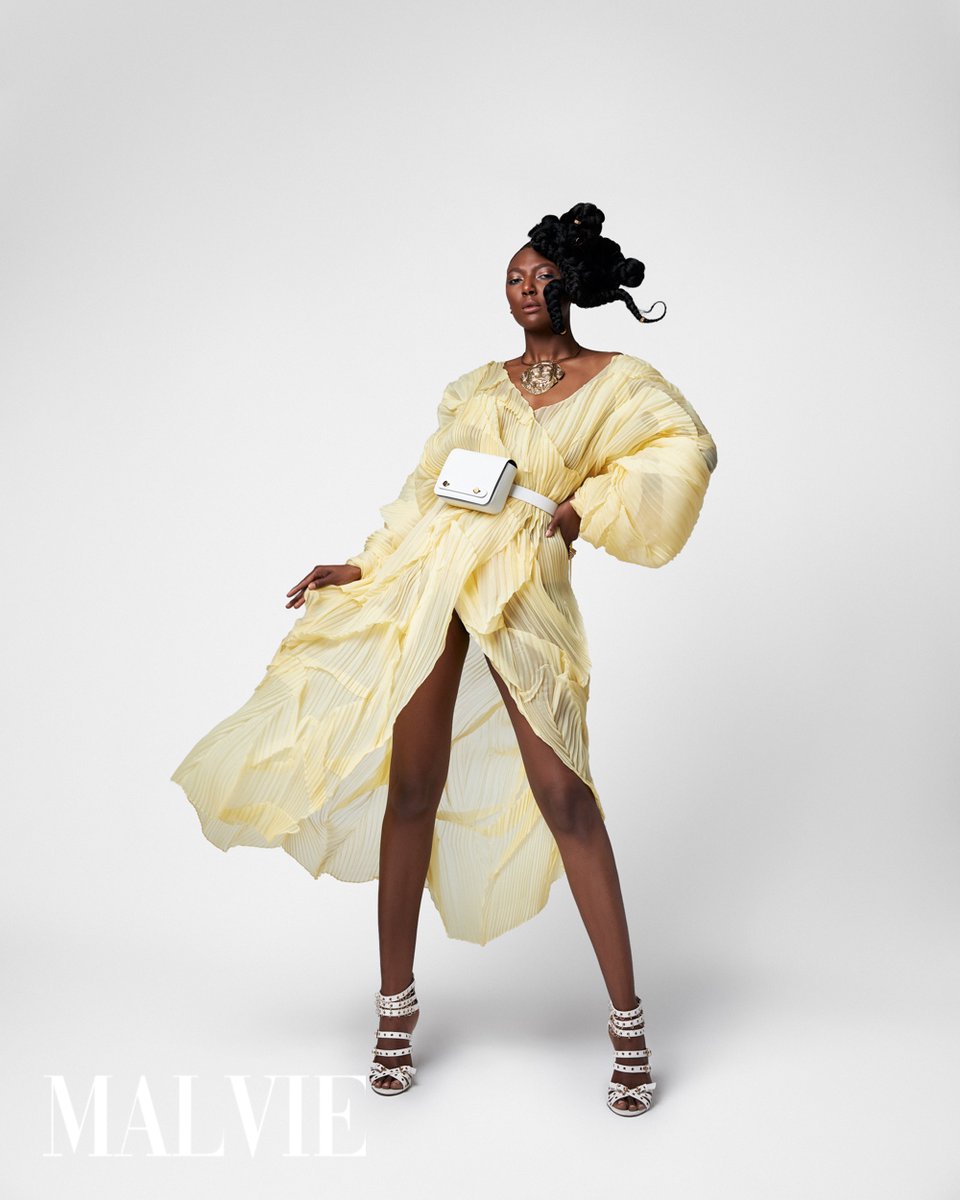 malviemag's tweet photo. «Hebe A'La Mode» is part of MALVIE Mag MAIN ISSUE Vol 17! Prints Available. Link https://t.co/PGcaURyjYt
.
Photo: @6lvckimages
MUA: @jennygonzalezmua
Stylist: @barbie_conga
Model: @xoxodjsmith
Hair: @naturalhollywood
Via @officialkavyar https://t.co/5ONmpwMXFI