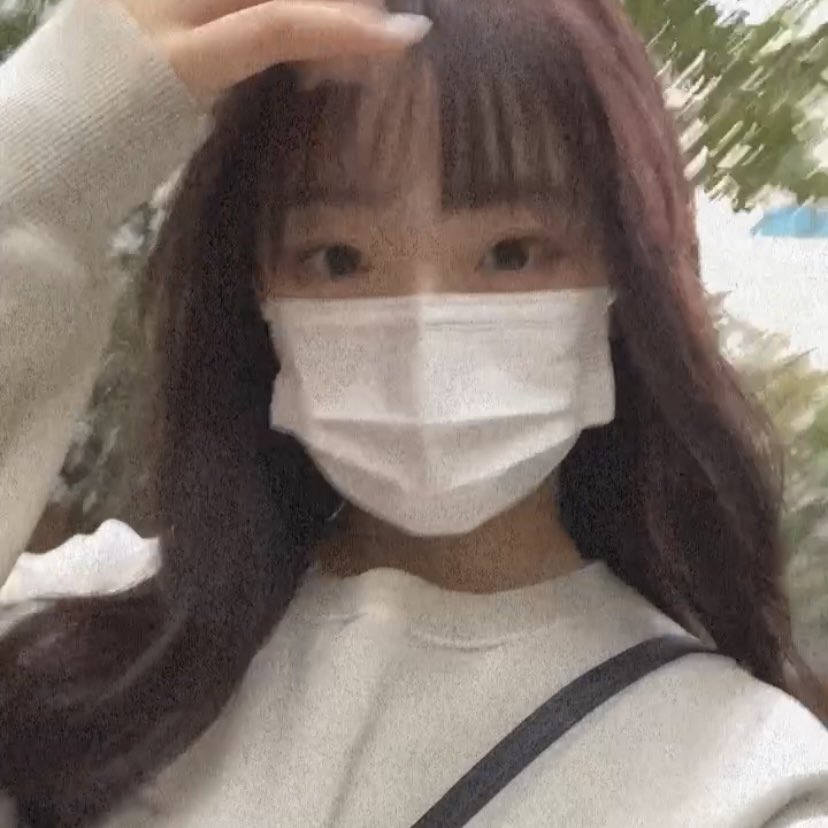 HinaThailand's tweet photo. [#HINA 🗓️211126] 🐰 TW UPDATE 

[#히나] ตอนสมัยเป็นเด็กฝึกฮินะเคยมีหน้าม้า  ซัมอิทหลายคนสงสัยและอยากเห็น 🤭 !!  ความรู้สึกของมันแตกต่างจากตอนนี้มั้ยนะ ..?!  รู้สึกเขินจัง.. 🙈 

#LIGHTSUM #히나 #ヒナ #ฮินะ 🐰 https://t.co/5iVygLxM6z
