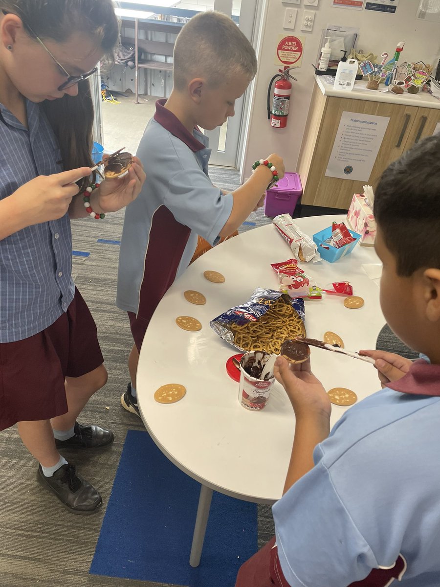 MsCieslak's tweet photo. The year 4 students are having fun participating in fun Christmas activities today. It’s Reindeer biscuits in the 4W kitchen! https://t.co/0Fei2krSXR
