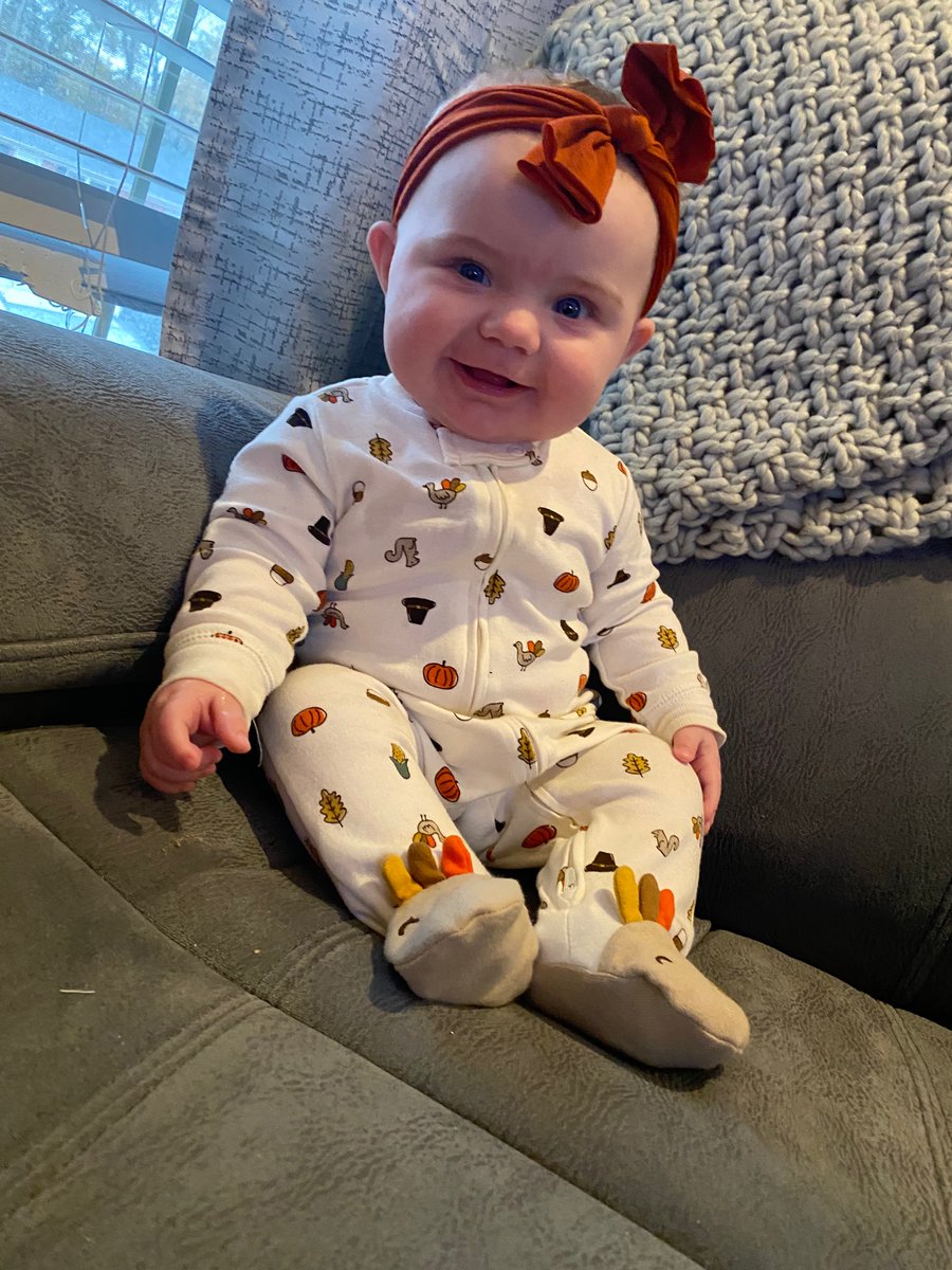 Jess_Lovett's tweet photo. My two favorites!! Love them so, so much ❤️ Tom and I are so blessed with this little turkey this year! https://t.co/bcLM64Palg