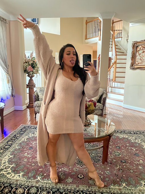 Full of stuffing. https://t.co/VyXBTkJ7lg