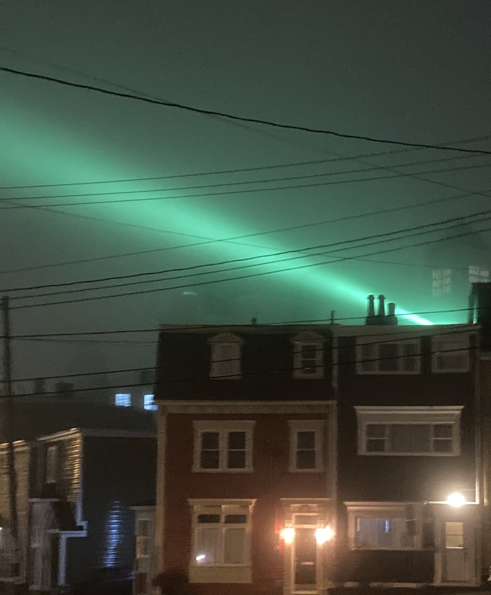 gowermaven's tweet photo. It's a foggy night in old St. John's and the harbour light is magnificent. https://t.co/z3mf1HuBkw