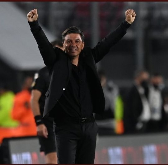 jcojeda2801's tweet photo. Gracias CAMPEÓN ⚪❤️⚪ 🏆 https://t.co/ezpw12TQQp