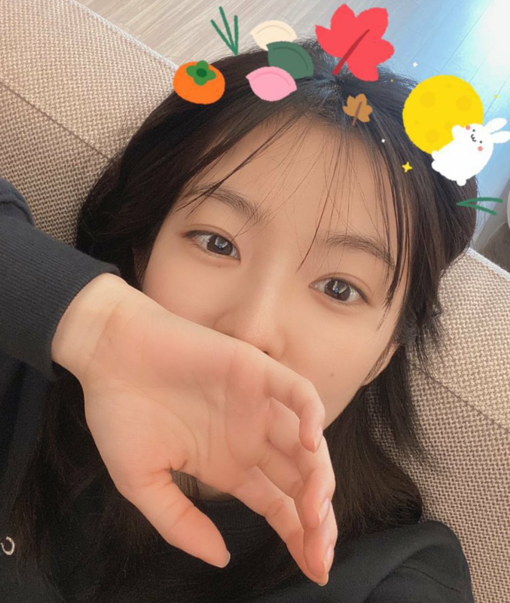 irene_record's tweet photo. [211119 🐰💭] 

You've worked hard~ Go pat yourself~ https://t.co/1y6RHzKlms