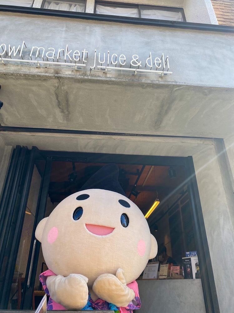 eboshimaro's tweet photo. 散歩途中でお茶ぞよ！スタッフがイケメンだったぞよ♪♪
(o^^o) ＃バターコーヒー がおすすめぞよ。
＃茅ヶ崎　#えぼし麻呂　@kenny_spicysol  わかる人にはわかるお兄さんぞよ！ https://t.co/wCPerzjY3Z