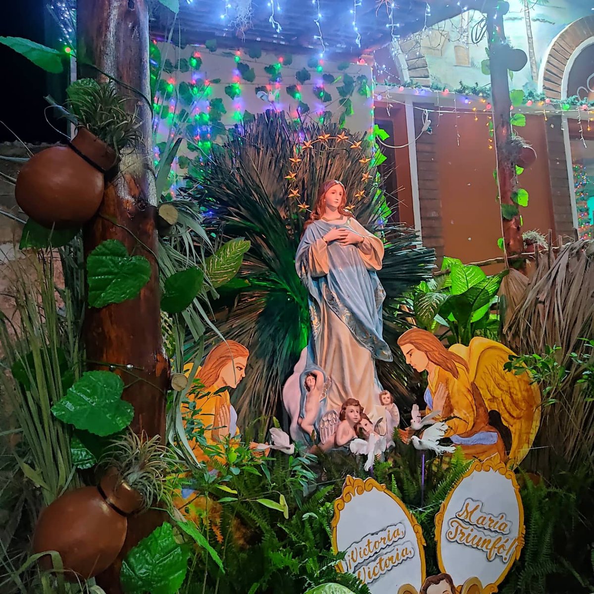 Autoridades del Gobierno Sandinista de #LaPazCentro dieron por inaugurado el altar en honor a la Purísima Concepción de María!!! 🥰❤️‍🔥

#NoviembreVictorioso #Nicaragua #NicaraguaBenditaySiempreLibre 🤩