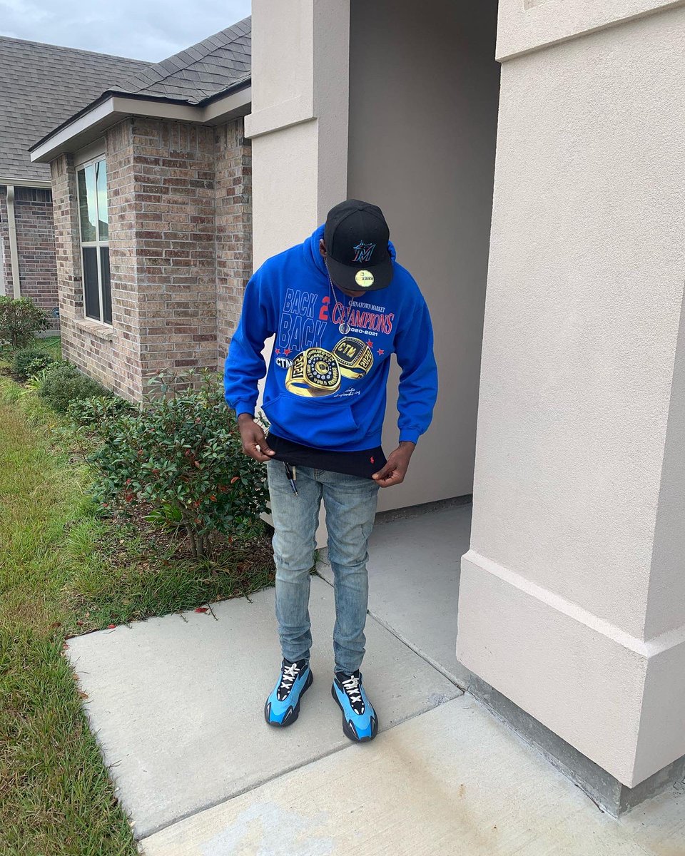 Step on any nigga, give a fuck about a consequence