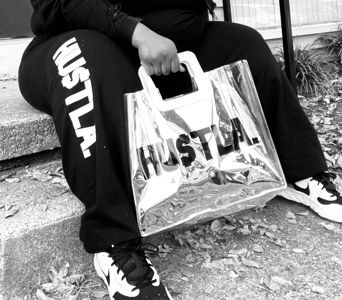 H4CreativeFirm's tweet photo. HU$TLASZN. IS LIVE! Thank you SO much HU$TLA$ for y’all support!🥶🖤❄️

Models: @MichaelMillions @_AllEyezOnZee https://t.co/P1LhR2Y3Go