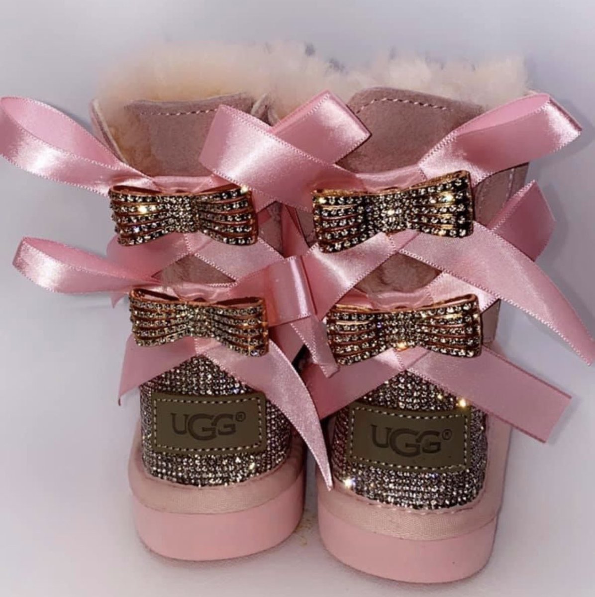KennedysHOF's tweet photo. UGGS Buy 1 Get 1 50% off ! 
https://t.co/SrEIDHwtln 
#blackfridaysale #ad https://t.co/1sdWKOfnte