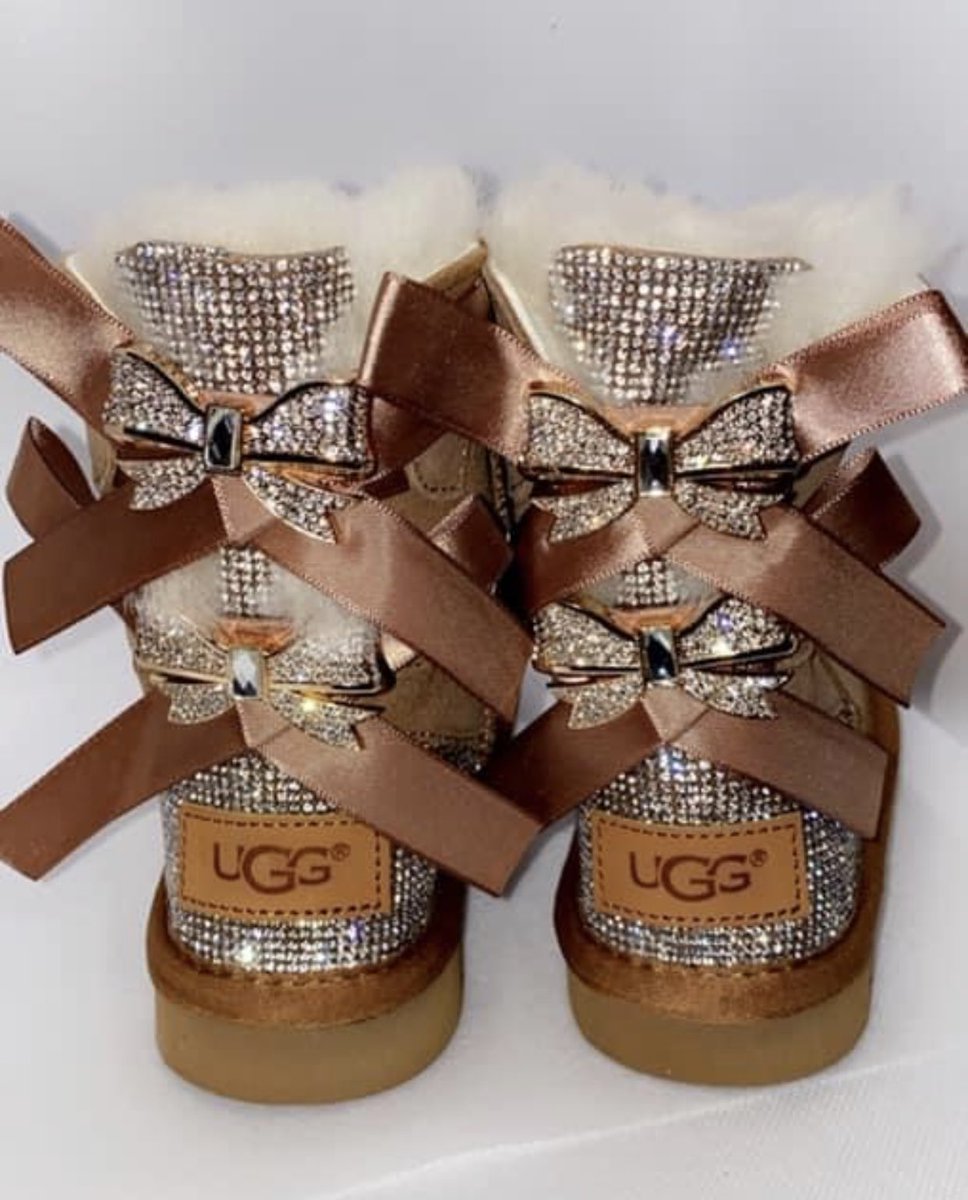 KennedysHOF's tweet photo. UGGS Buy 1 Get 1 50% off ! 
https://t.co/SrEIDHwtln 
#blackfridaysale #ad https://t.co/1sdWKOfnte