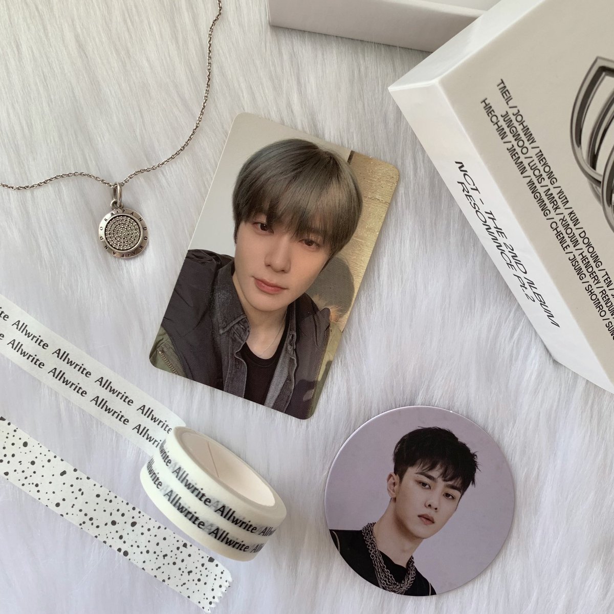 wtsumin's tweet photo. ⌇today’s mail ☻ *◞

received the cutest jaehyun photocard to ever exist, thank you @sieuminz for bringing them home to me !

✱ with love,
    #vitasumin. https://t.co/SXLcmDa1Gu
