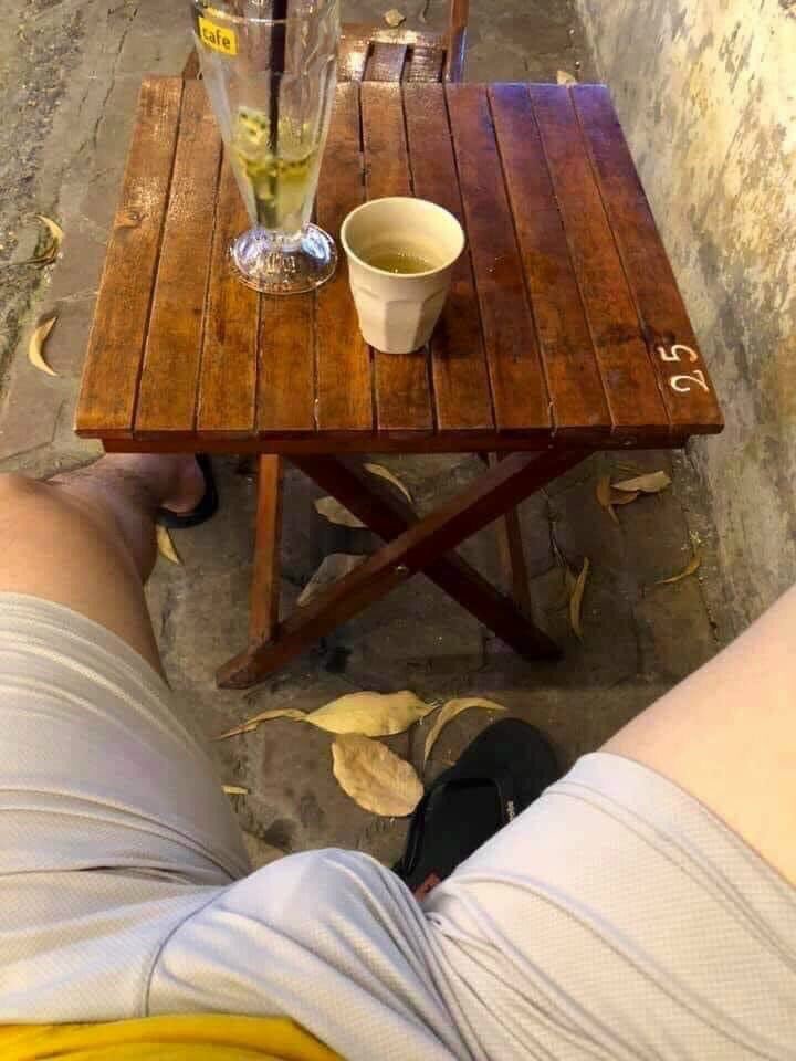 LKinTrung13's tweet photo. Em uống cafe hay đá mía…??? https://t.co/yVGbjtLX6B