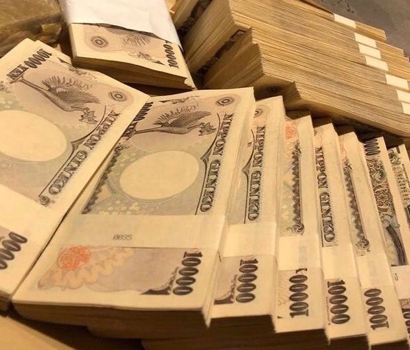 waninareminna1's tweet photo. 【🎉BLACK FRIDAY🎉】

今日からブラックフライデー！
ということで、しらすも大奮発✨

【200万円】×【5名】へプレゼント！

受け取り方法
✓フォロー
✓通知オン

締め切りは11/28まで！
当選者にはしらすからDM送ります！😆 https://t.co/H6bK6Yhvdo