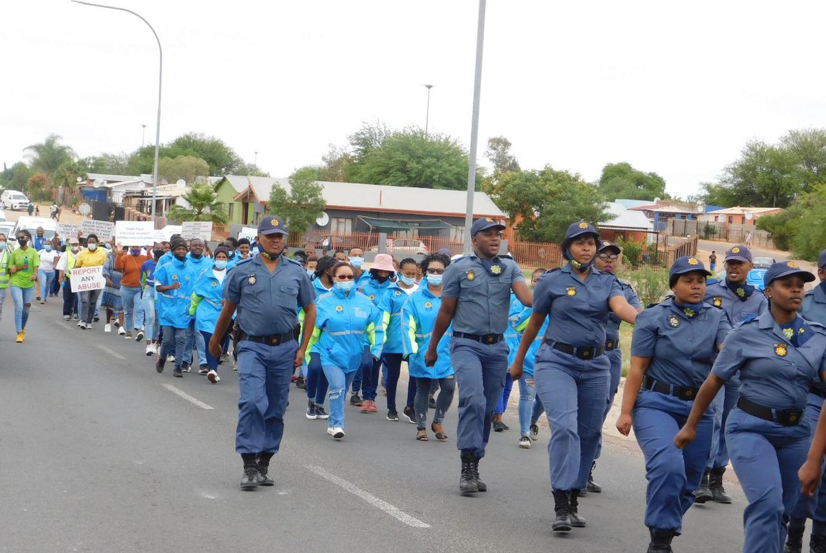 SAPoliceService's tweet photo. #sapsNC #SAPS in the ZF Mgcawu District in conjunction with #CPF launched the #CommunityPolicingStrategy, #CommunityInBlue as well as #16Days awareness campaign under the theme "moving from awareness to accountability" ME
https://t.co/fLQ2DfkED3 https://t.co/eK7Ihltv23