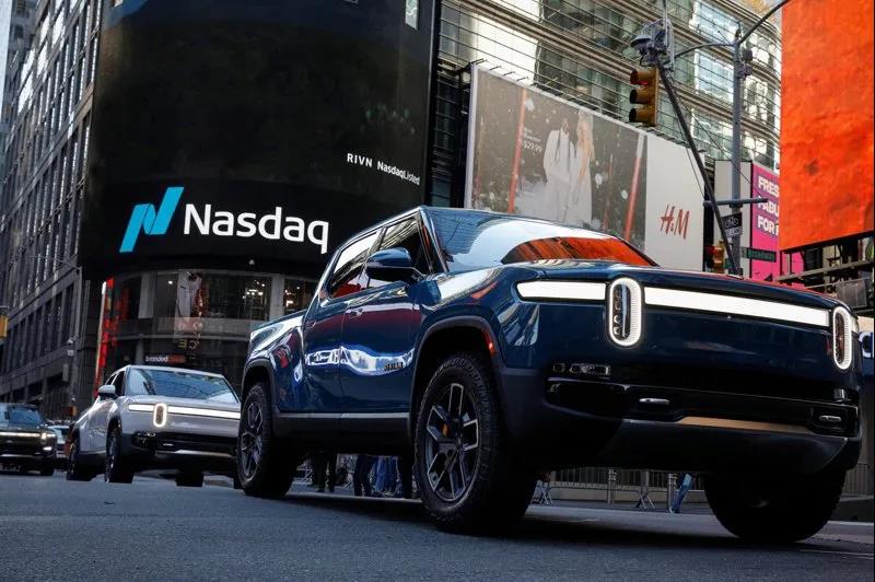 mt4vip's tweet photo. 近日，福特汽車公司決定，不再和Rivian Automotive在未來的電動汽車上進行合作，並取消了之前達成的戰略協議。福特首席執行官稱放棄合作計劃的部分原因是福特對自己的電動汽車戰略越來越���信心。 https://t.co/dngrTTrOiP