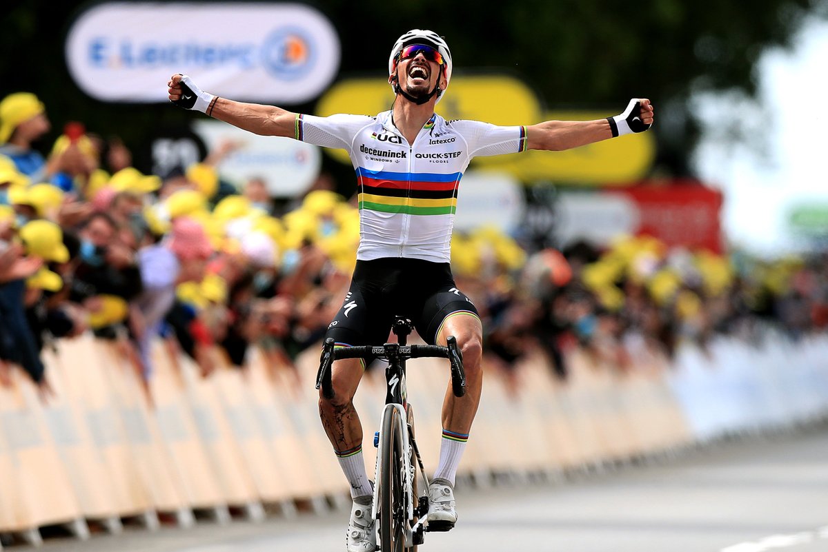 Velo d’Or Français for the third consecutive year!

Congratulations, <a href="/alafpolak1/">Julian Alaphilippe Officiel</a>!

Photo: <a href="/GettySport/">Getty Images Sport</a>