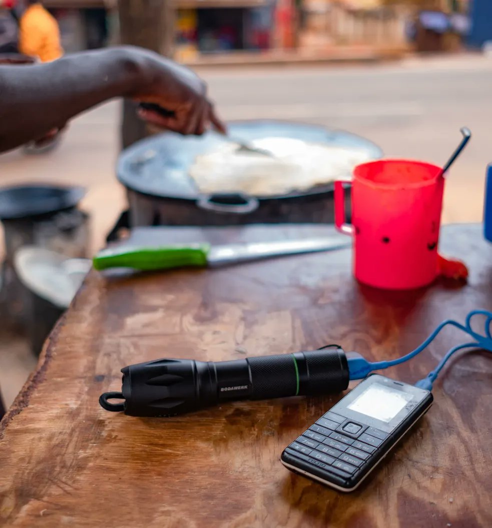 bodawerk's tweet photo. No #Yaka? No problem!
Anytime, Anywhere, stay #connected with our #RechargeableTorch!⚡ ♻️

As low as 39,000 Ugx! 
Purchase via (🔗 in bio) or @JumiaUganda! 

 #BodaWerk #PurpleZebra  #Agriculture #EBoda #batteryrecycling #womenintech #Inspire #empower #innovation #BUBU https://t.co/T63ocVpbYl