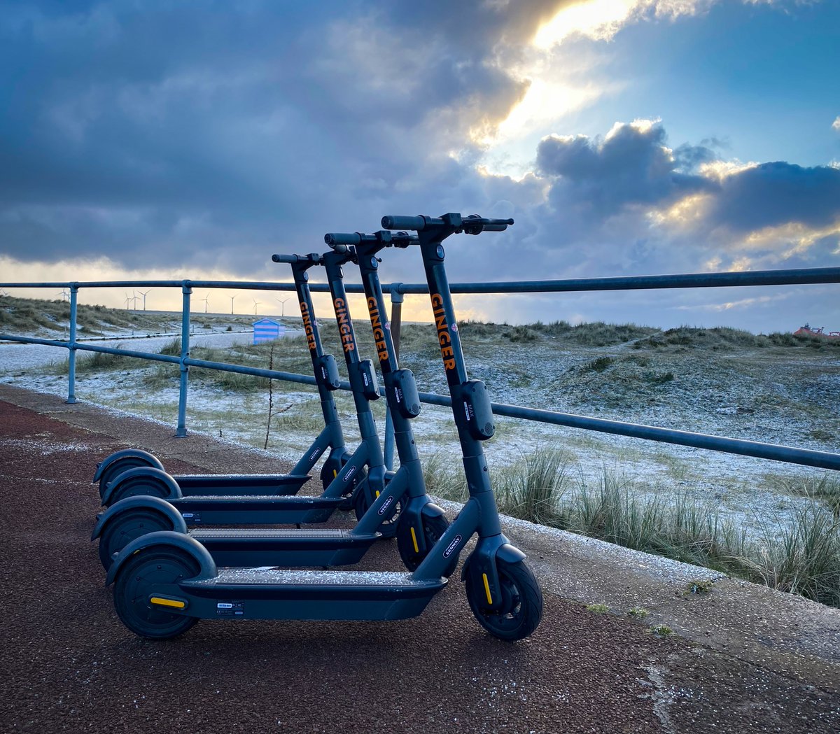 greatyarmouthbc's tweet photo. The national speed limit for an e-scooter is 15.5mph, however Ginger has taken that speed down to 12mph to support safety in #GreatYarmouthtrial. There's also slow zones, including one at the Market Place, ensuring the scooters automatically slow to walking speed. #SwitchToScoot https://t.co/CgSmow8WJZ