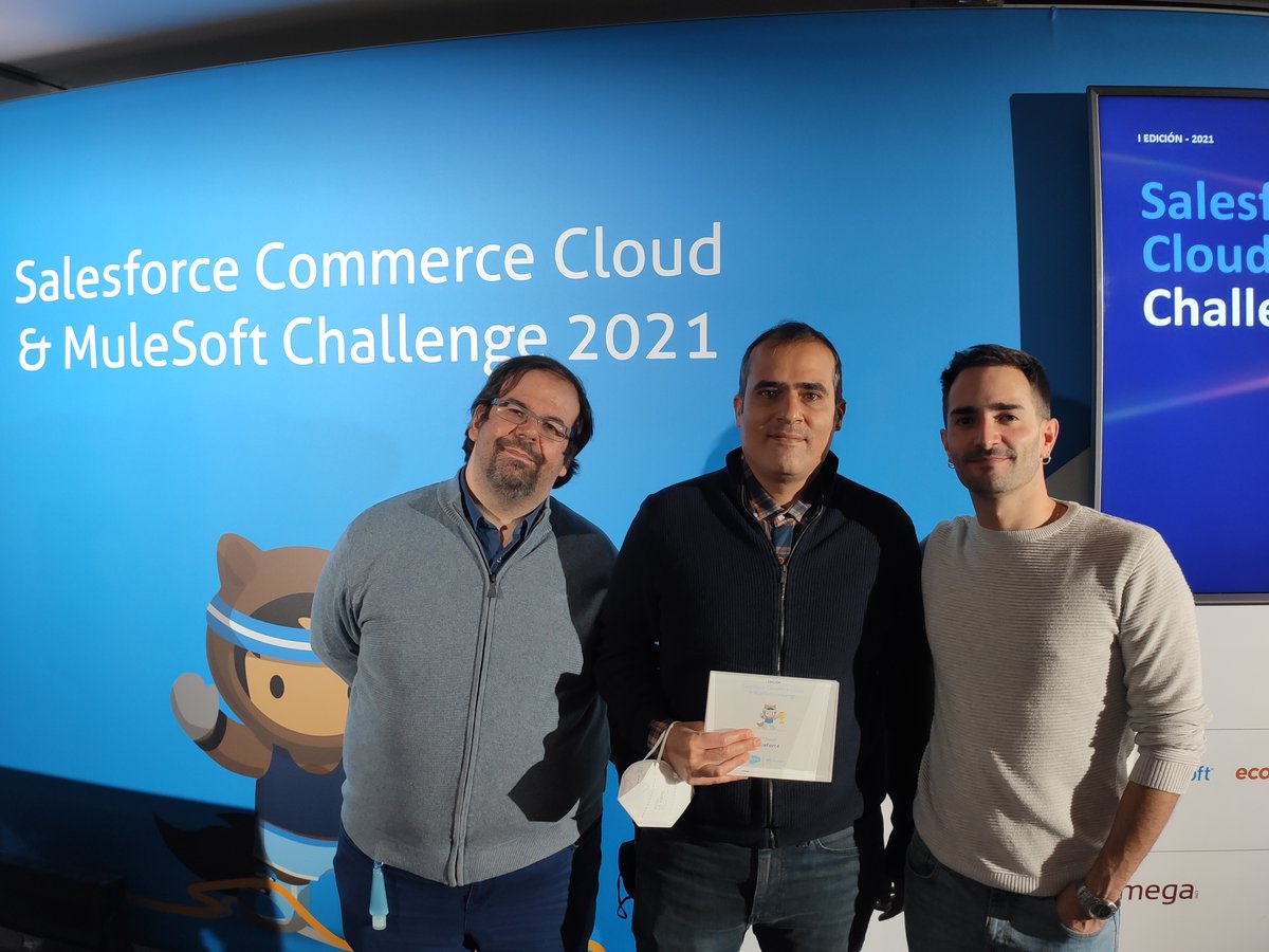 VASS_Company's tweet photo. 👏¡Estamos de enhorabuena! Nuestros compañeros Marcos Antonio Cordón, Achard Douieb y Alfonso Sánchez han ganado el primer premio de la 'I edición del hackathon @SalesforceES Commerce #Cloud & MuleSoft Challenge' con un #AsistenteVoz virtual para hoteles.
https://t.co/T3huspISlQ https://t.co/kNDp4HgjHA
