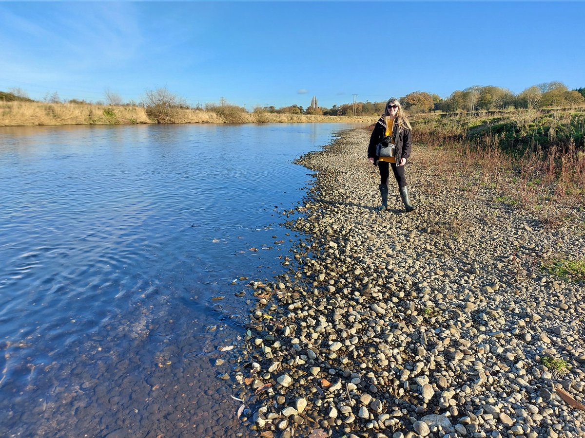 NickMott7's tweet photo. Great day yesterday pulling together initial river &amp; floodplain restoration proposals at a @TheTrentValley site near Walton-on-Trent.

@DerbysWildlife @StaffsWildlife @EnvAgencyMids @EAGeomorphology @The_RRC @VictoriaBunter https://t.co/HpwaO5t4IJ