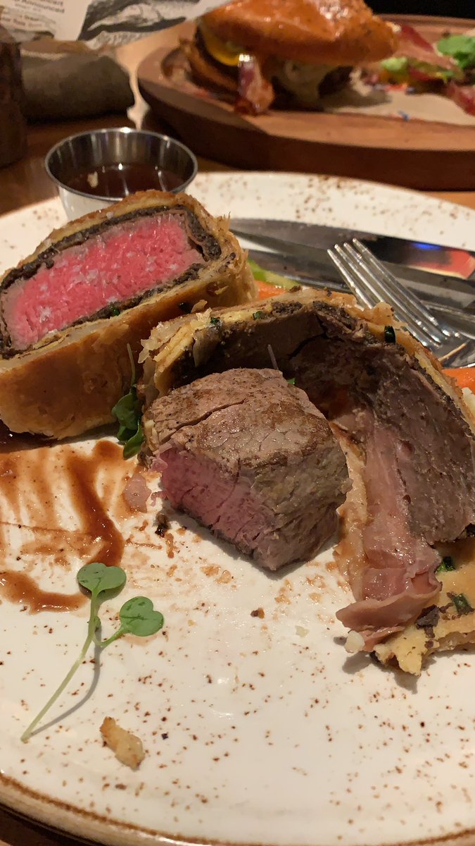 Shee_Poetry's tweet photo. @GordonRamsay meh https://t.co/jdRrAkeE5x