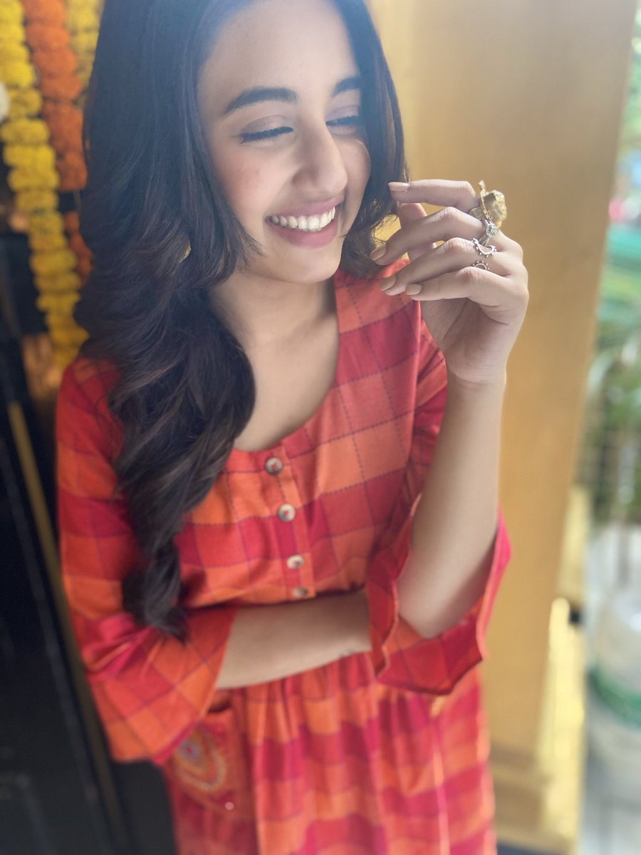 Iamswastika's tweet photo. Your day starts😊 https://t.co/UeJqDq2c4V