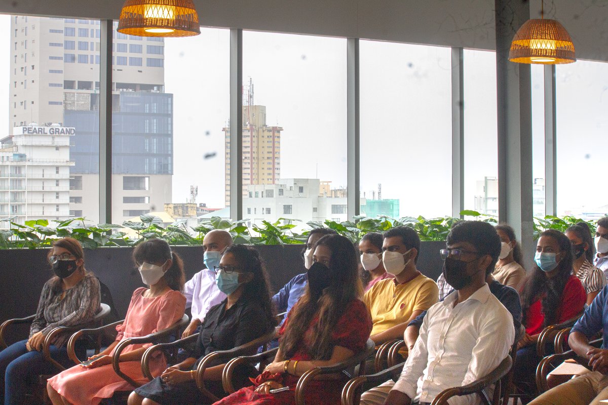 CreativeSoftLK's tweet photo. The first induction at the new office premises was held for the Creative interns with the participation of the management team. 

We wish the Creative interns all the best in the future ahead! 
#CreativeInternship https://t.co/CTtzgQB9FI
