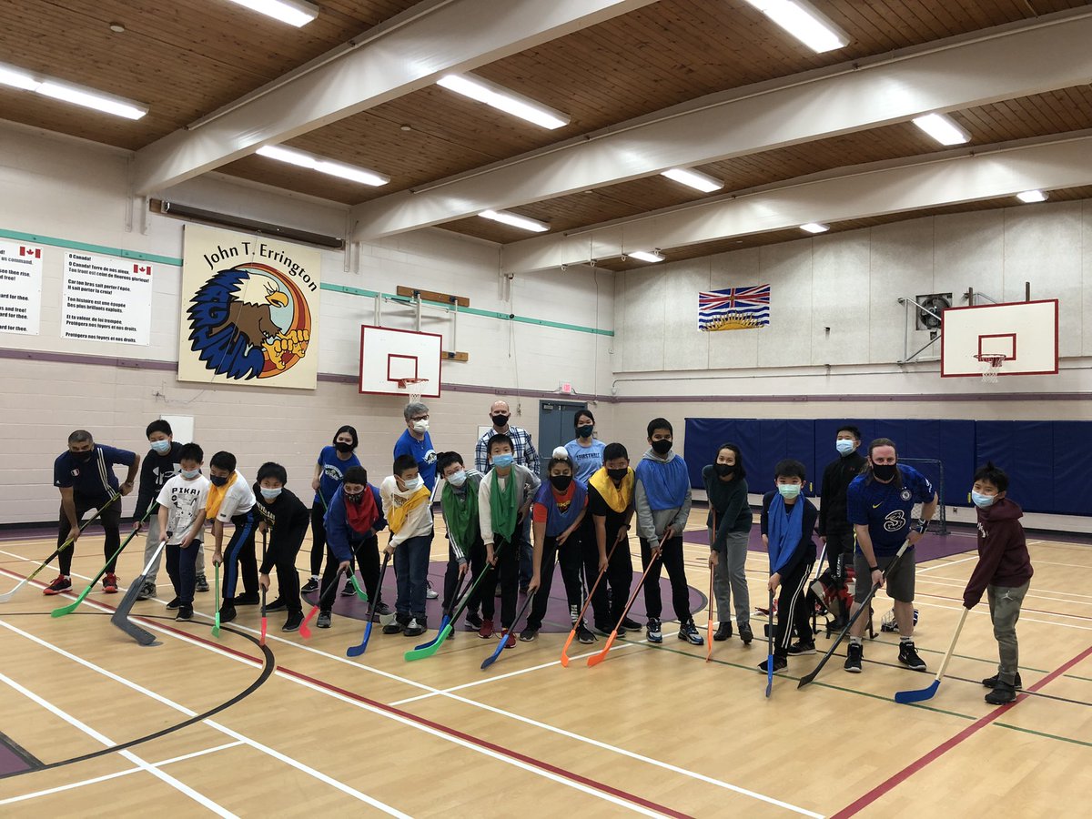 Sporty_TL's tweet photo. #JTErrington Thursday after school hockey club! Great fun and a good workout!!! #sd38learn https://t.co/rPHfCQRmDu